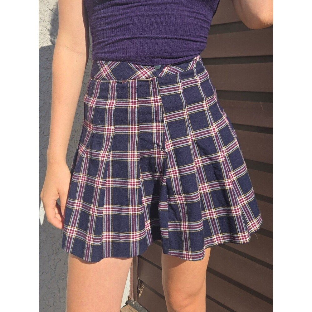 Women's Divided Plaid Navy Pleated High Rise Skater Skirt 0